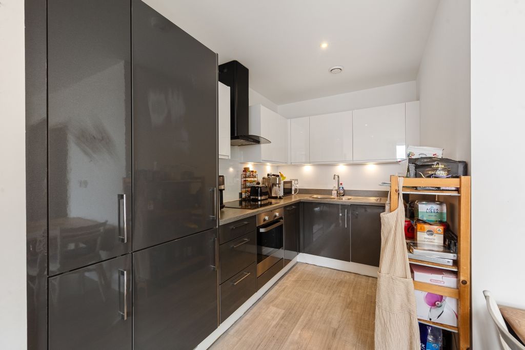 Property photo 2 of 13 094A8009
