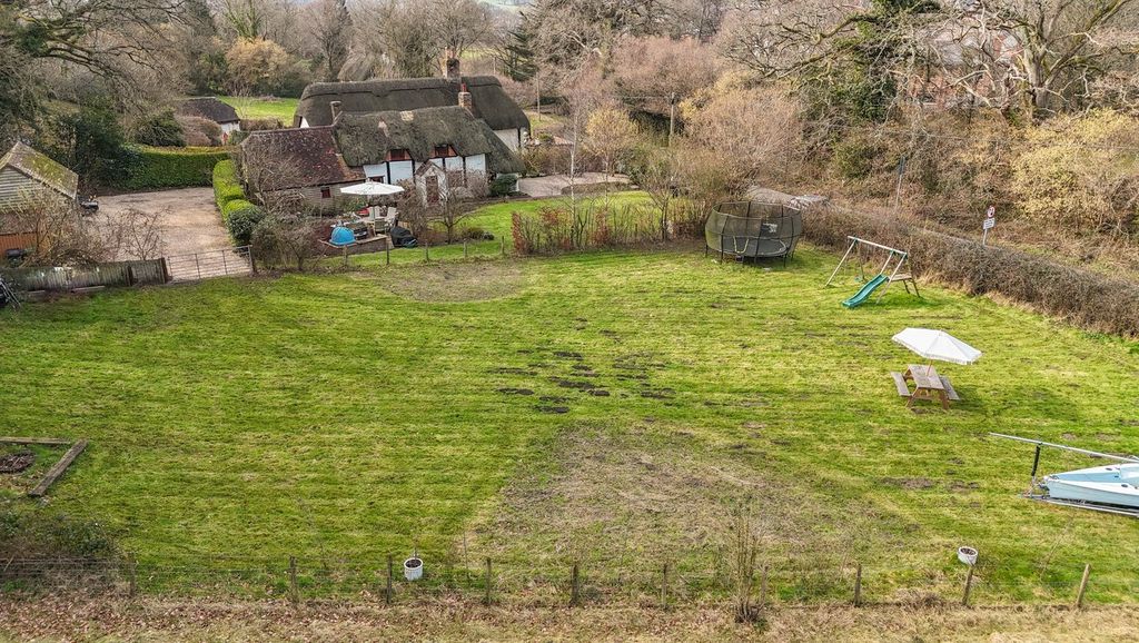 Property photo 2 of 28