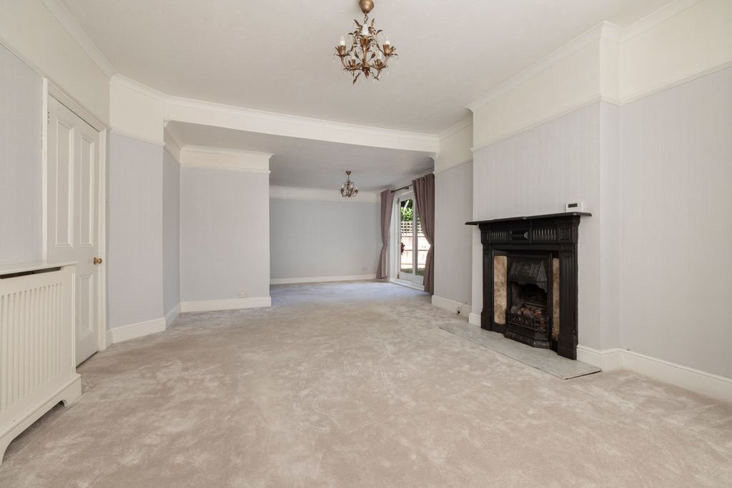 Property photo 3 of 33 Reception Room