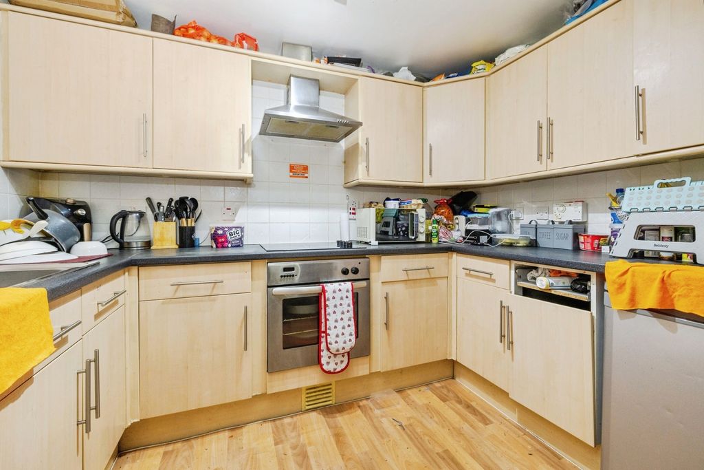 Property photo 2 of 9 Photo