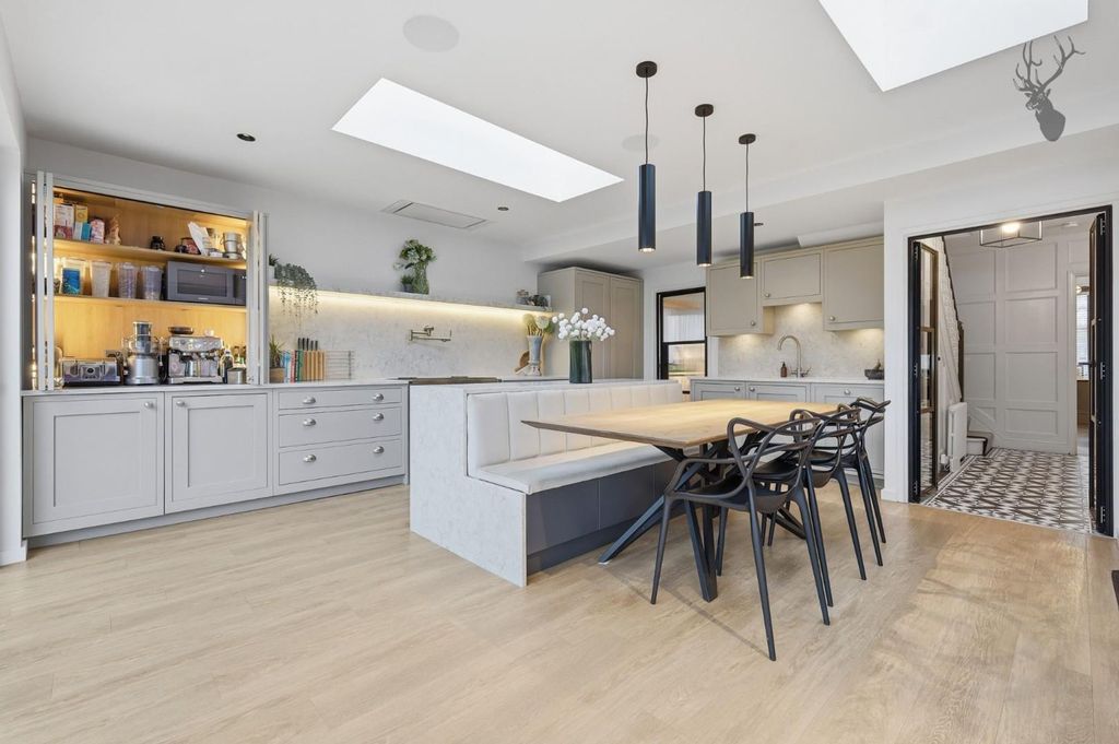 Additional image 10 of 5 bed detached house for saleBury Road, Epping CM16