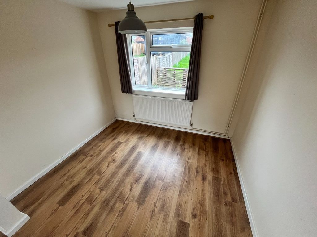 Property photo 3 of 8 5080904