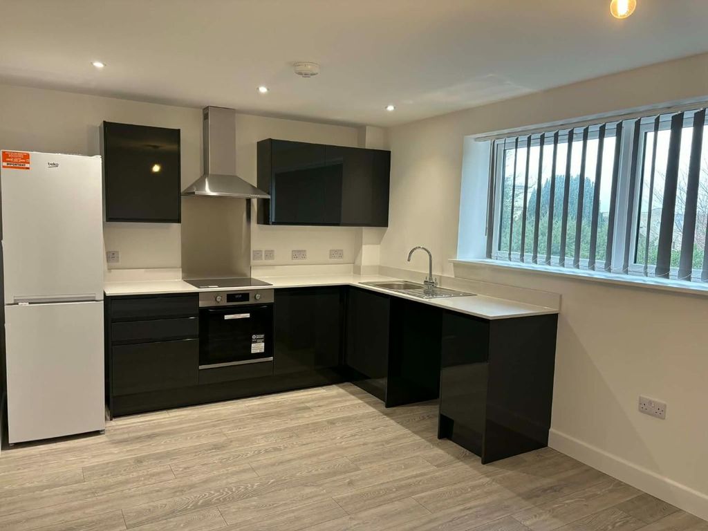 Property photo 1 of 3 Catherine House Flat 6 Kitchen Living.Jpg