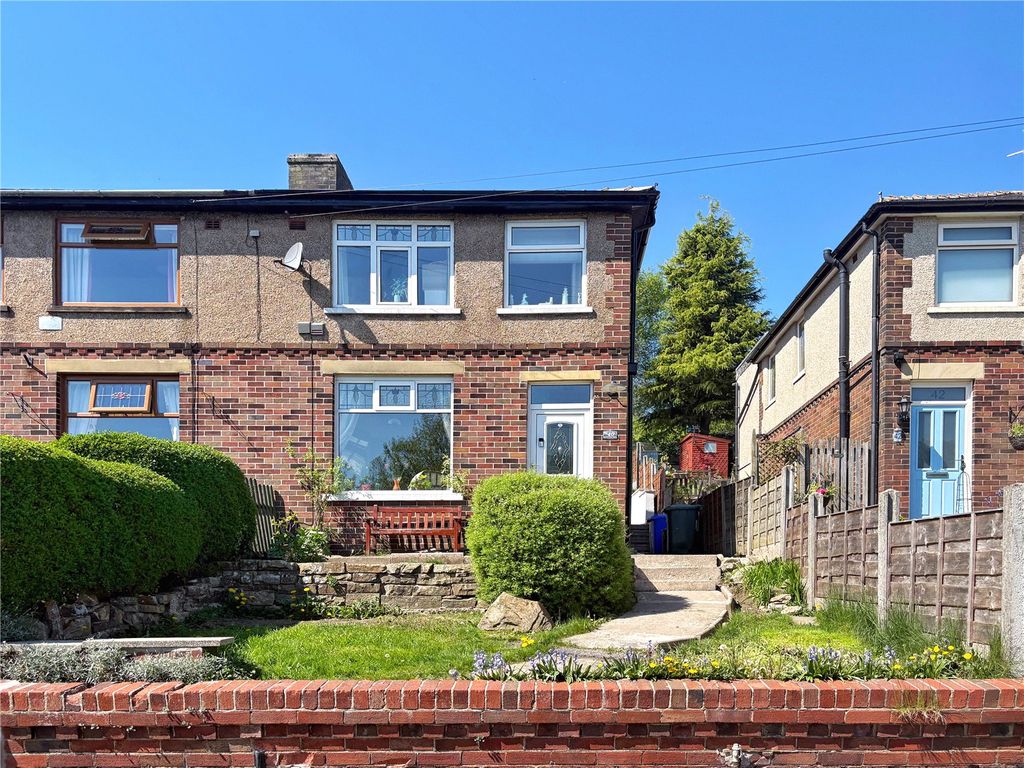 Property photo 1 of 16 Raised Semi-Detached