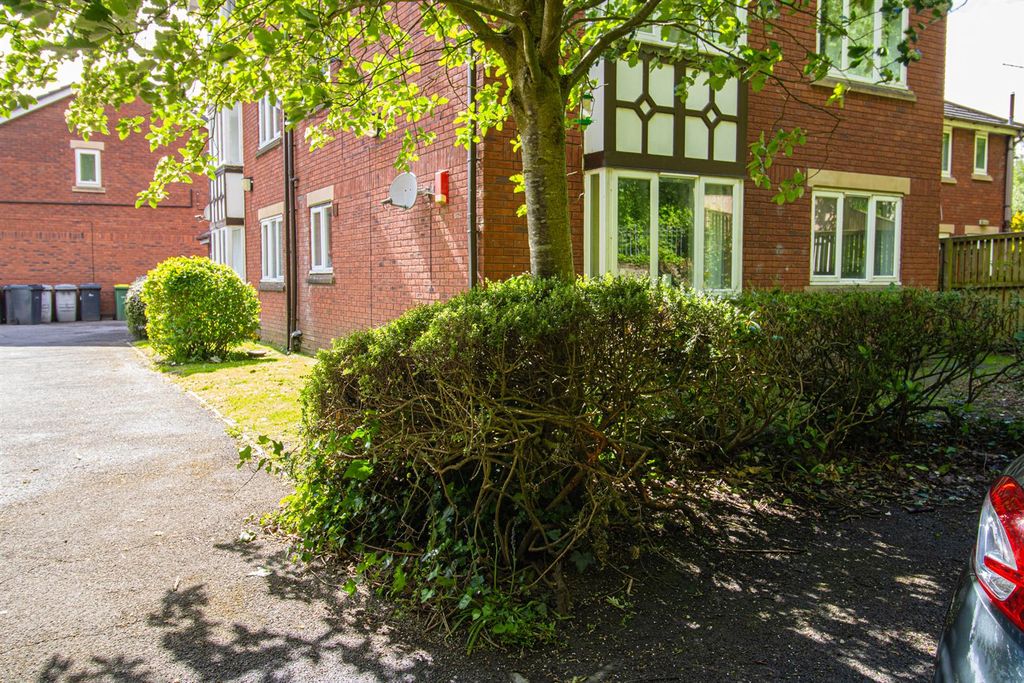 Additional image 14 of 1 bed flat for saleBeamont Drive, Ashton-On-Ribble, Preston PR1