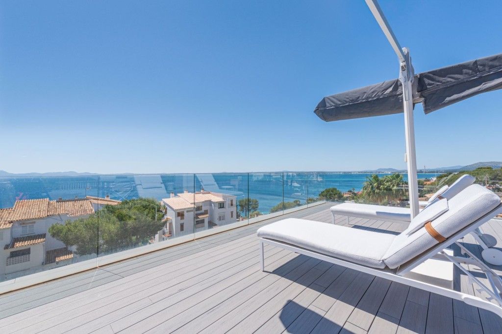 Property photo 2 of 20 Roof Terrace (1)