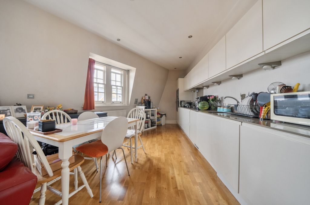 Property photo 3 of 15 1438812-2-69d92d7...