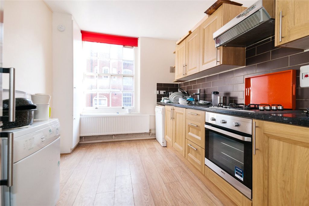 Property photo 2 of 8 Kitchen