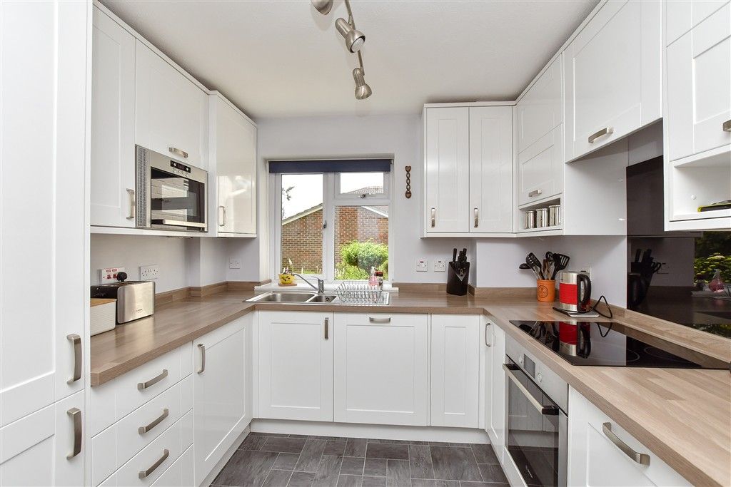 Property photo 1 of 16 Kitchen