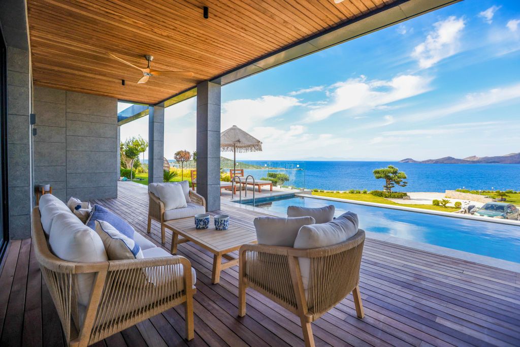 Property photo 1 of 23 Beautiful Seafront Yalikavak Residences And Villas Â€“ Breathtaking Sea Vistas