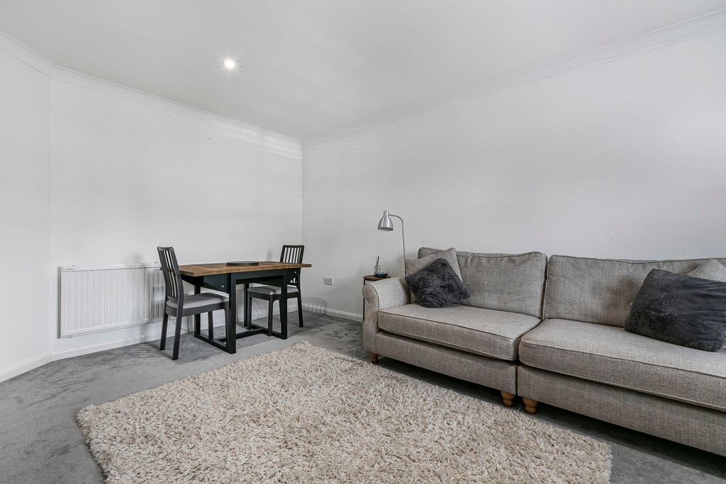 Property photo 3 of 10 Reception Room