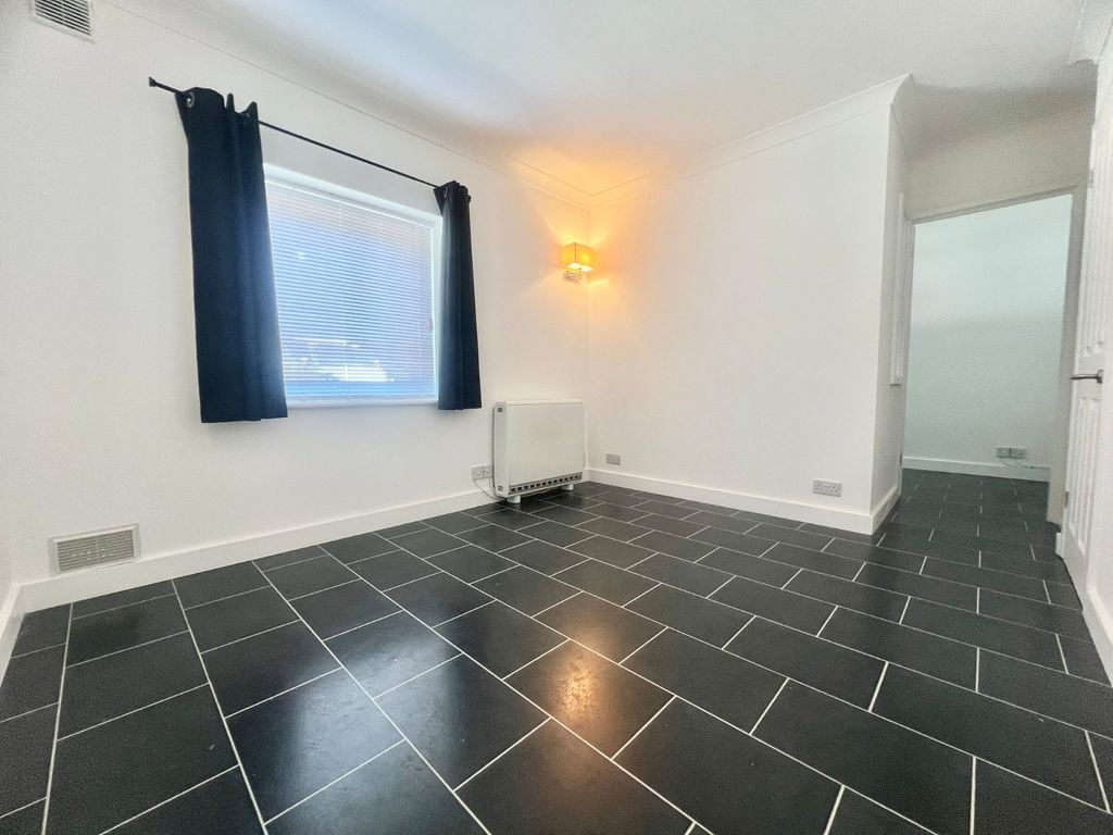 Property photo 3 of 7 Picture No. 03