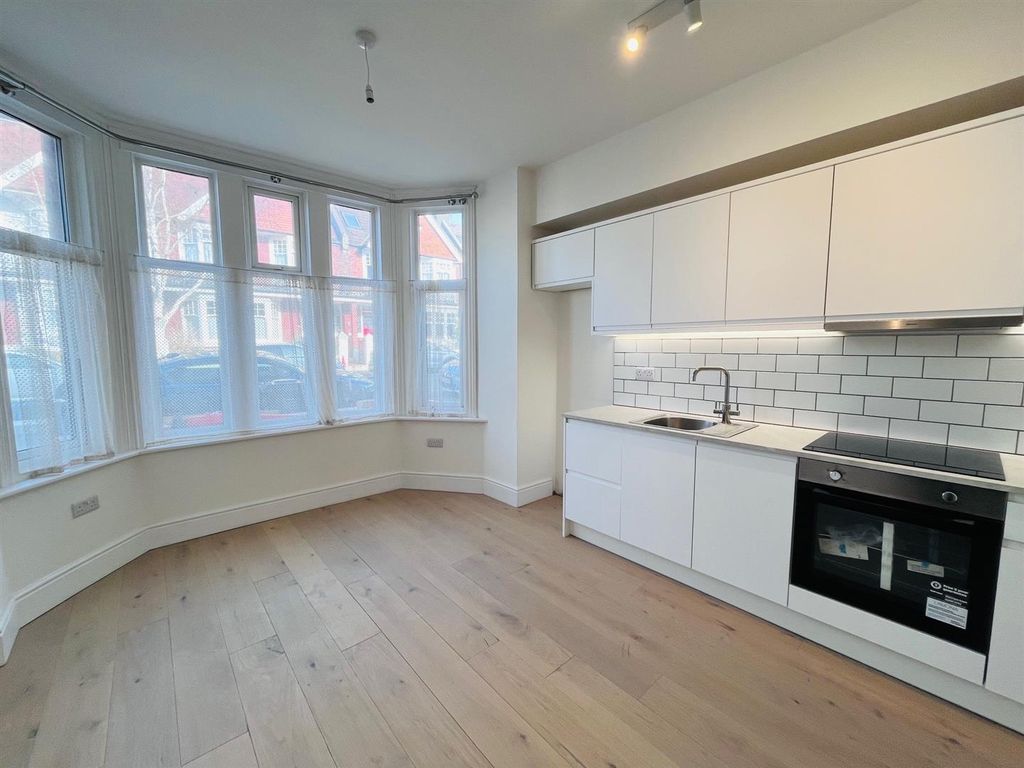 Property photo 2 of 8 Kitchen - Lounge 1.Jpg