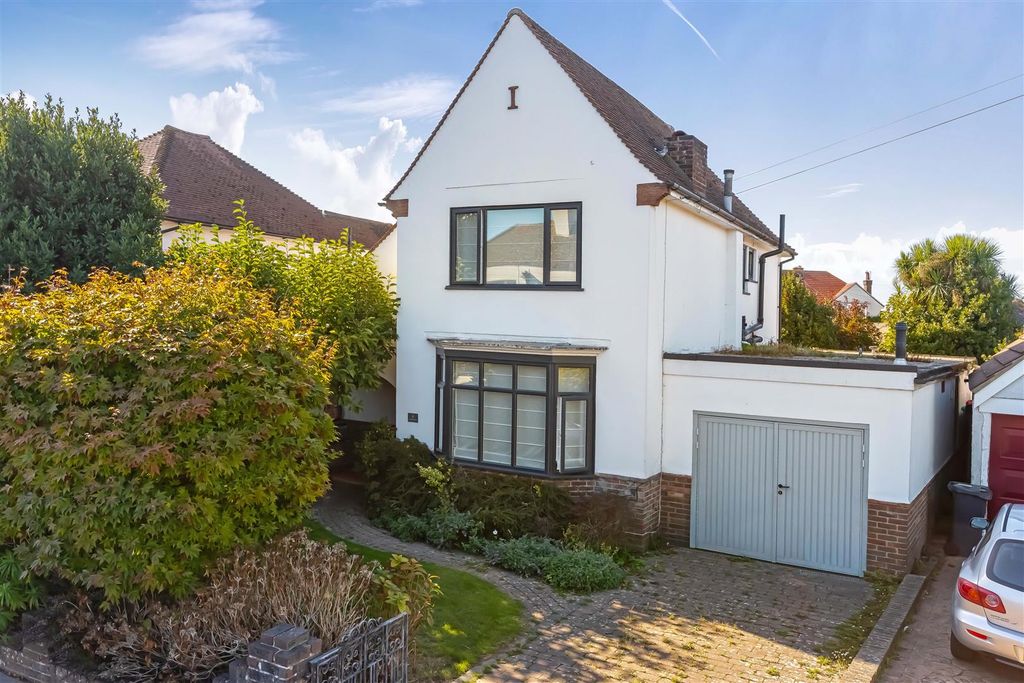 Property photo 1 of 17 Church Way_23.Jpg