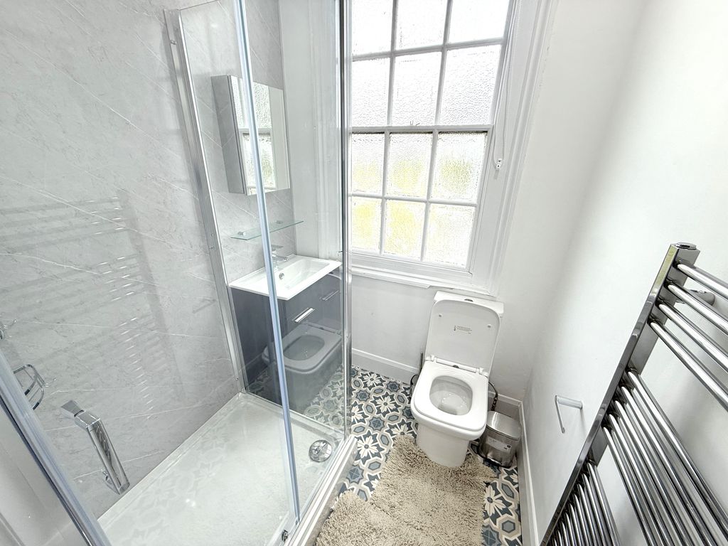 Property photo 3 of 8 Img_9863