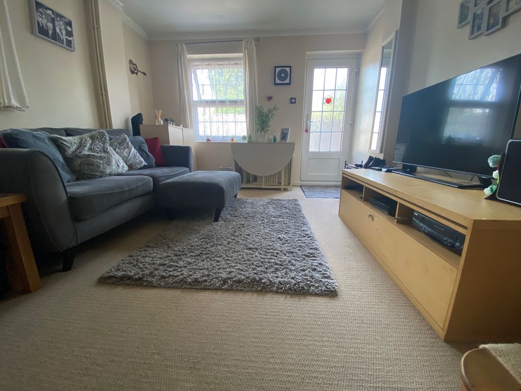 Property photo 3 of 5 Living Room