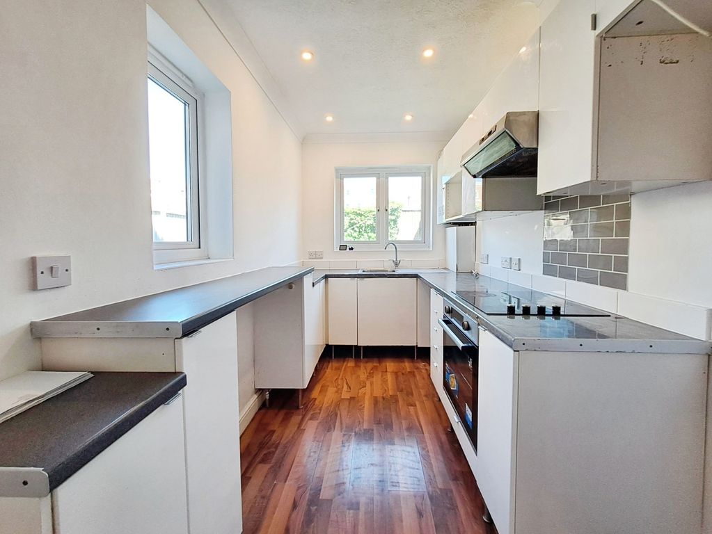 Property photo 2 of 15 Pbox-Img.Jpg