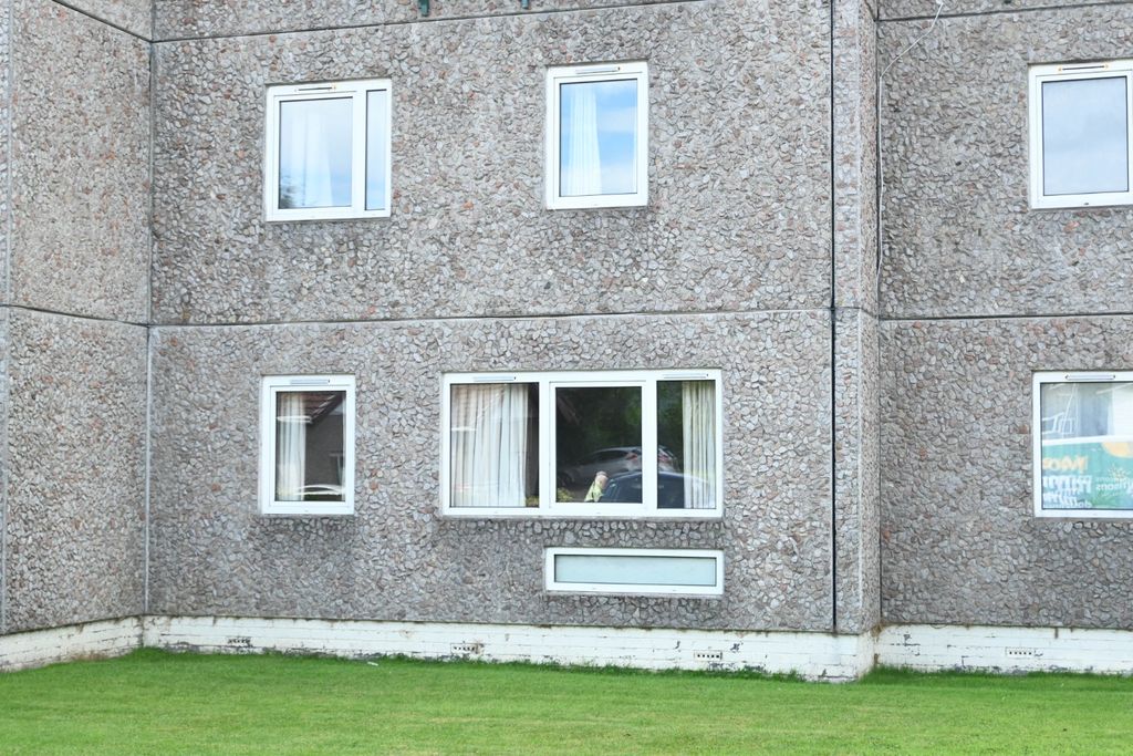 Property photo 2 of 25 5365612