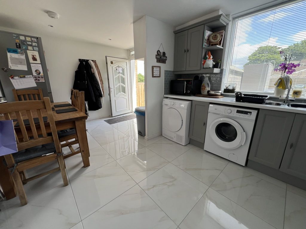 Property photo 3 of 8 Img_7254