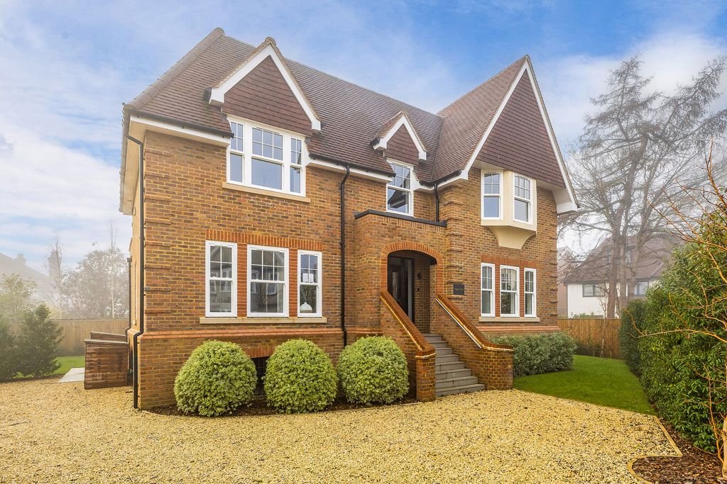 Property photo 1 of 22