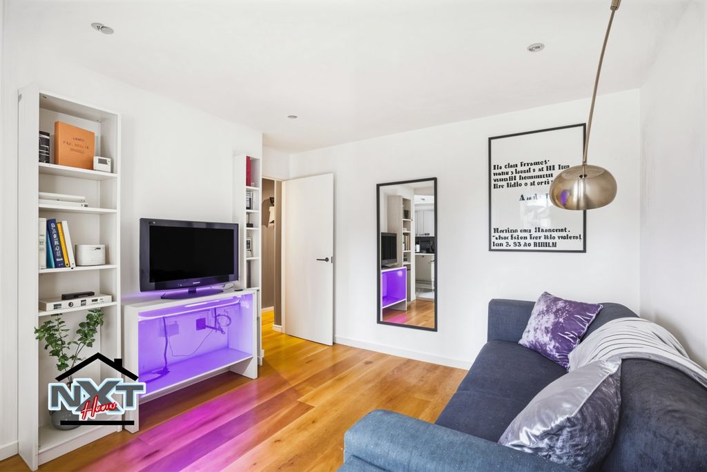 Property photo 2 of 17 Photo 2