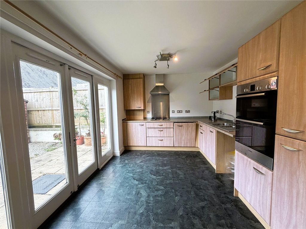 Property photo 2 of 23 Picture No. 09