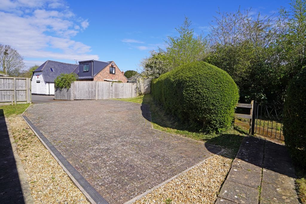 Property photo 2 of 7