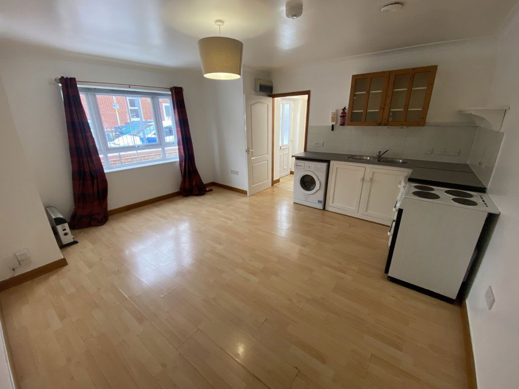 Property photo 2 of 9