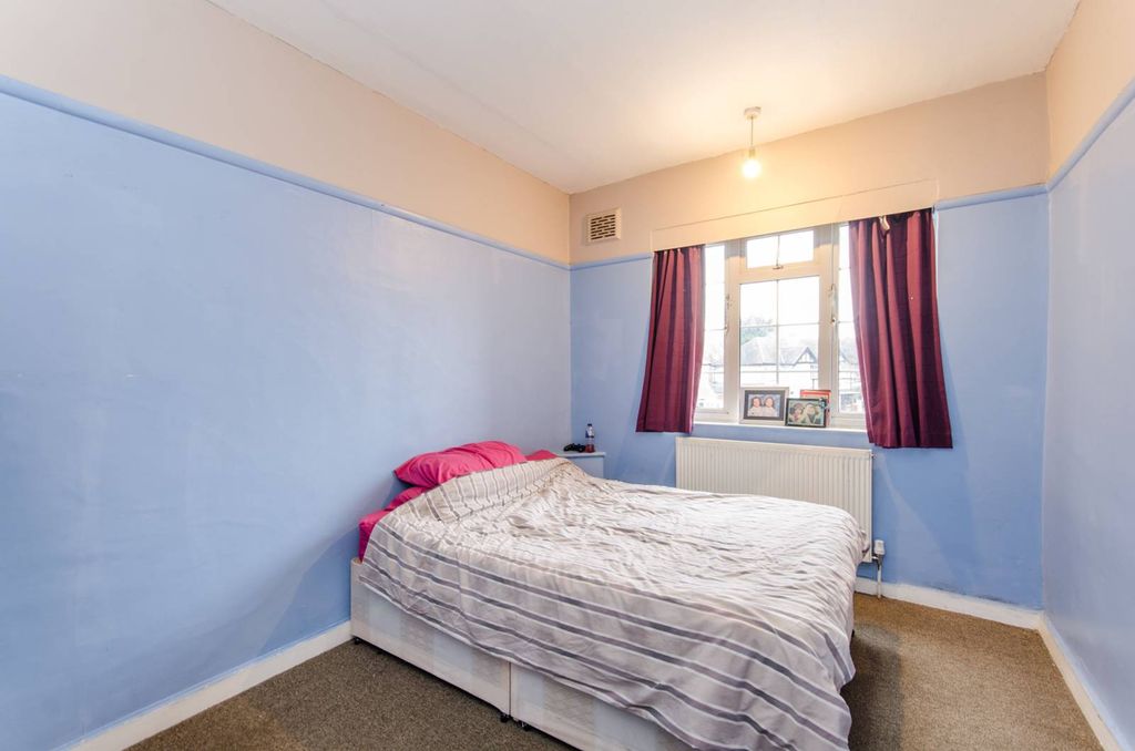 Property photo 2 of 4