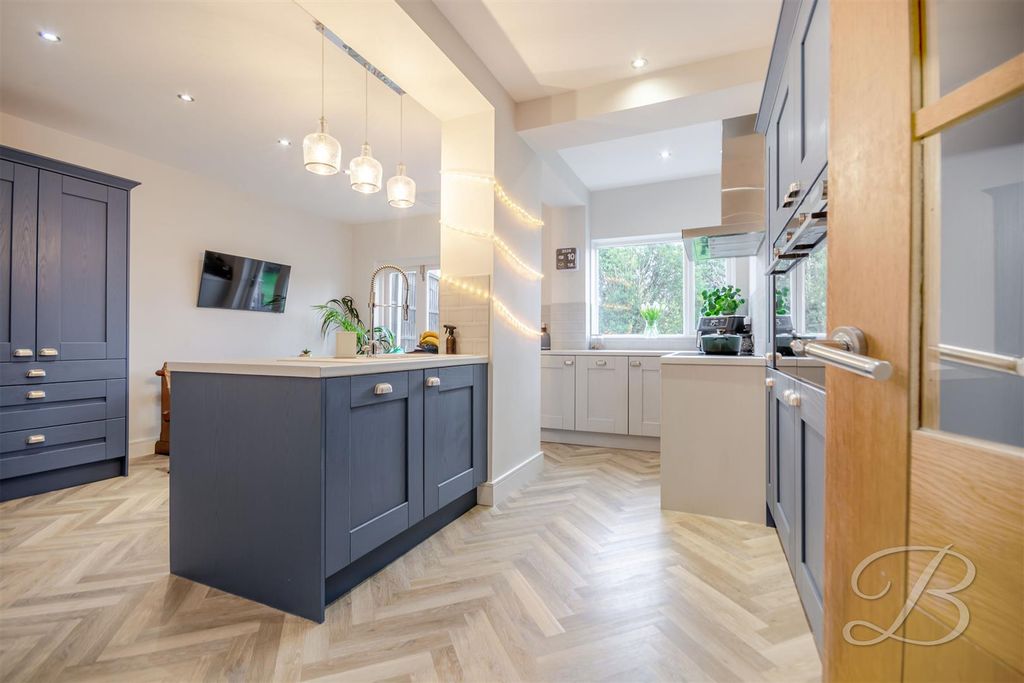 Property photo 2 of 39 Ccltd-7.Jpg