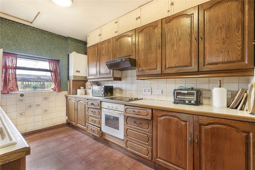 Property photo 3 of 19 Picture No. 02