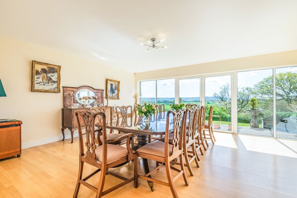 Property photo 3 of 20 Dining Room