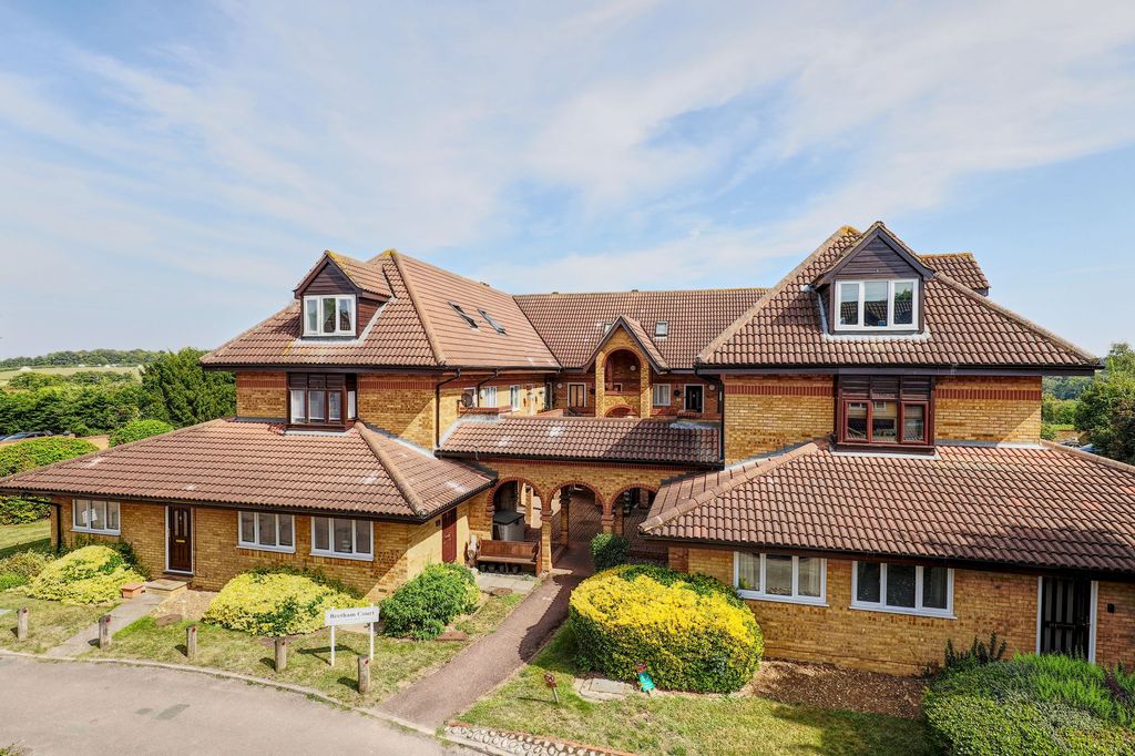 Property photo 1 of 11