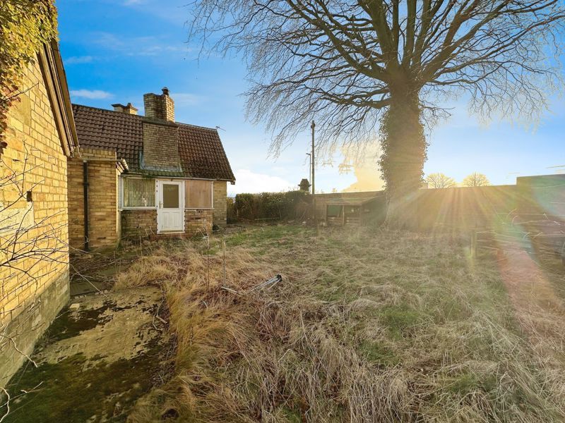 Property photo 3 of 9 Photo 4