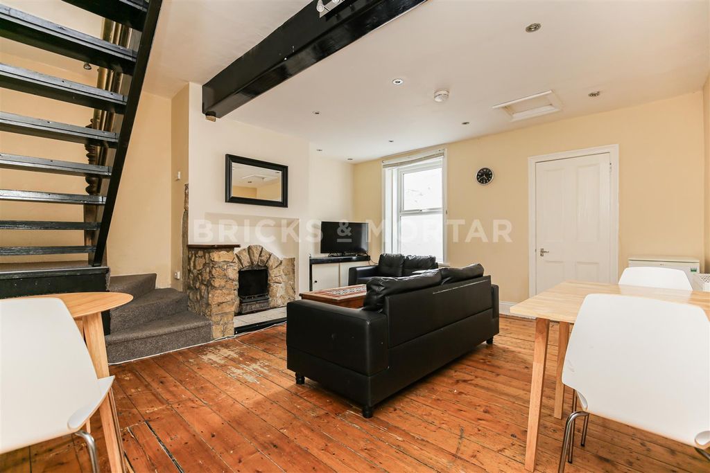 Property photo 2 of 10 Ywgwyc3Cseqierv9Jzlziq.Jpg