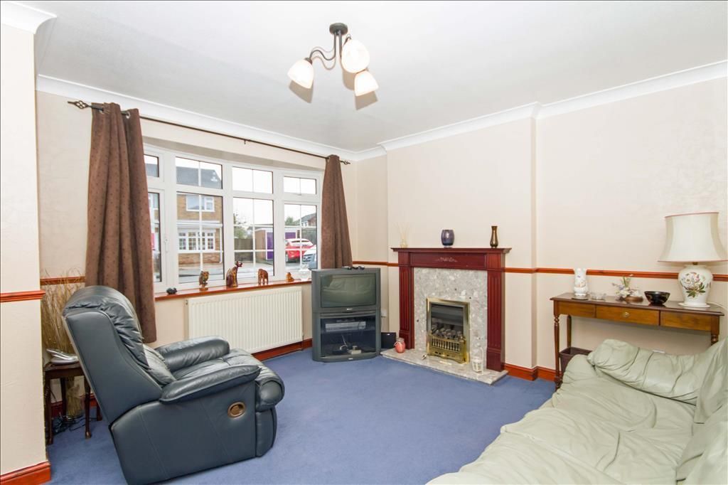 Property photo 2 of 9 Living Room