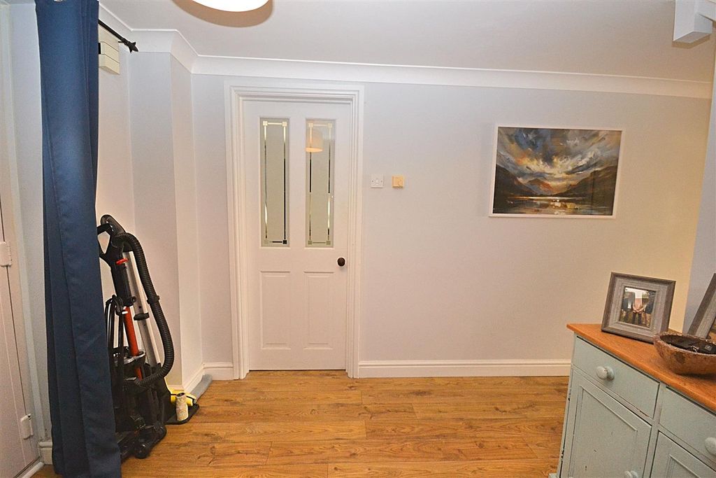 Property photo 3 of 22 91.Png