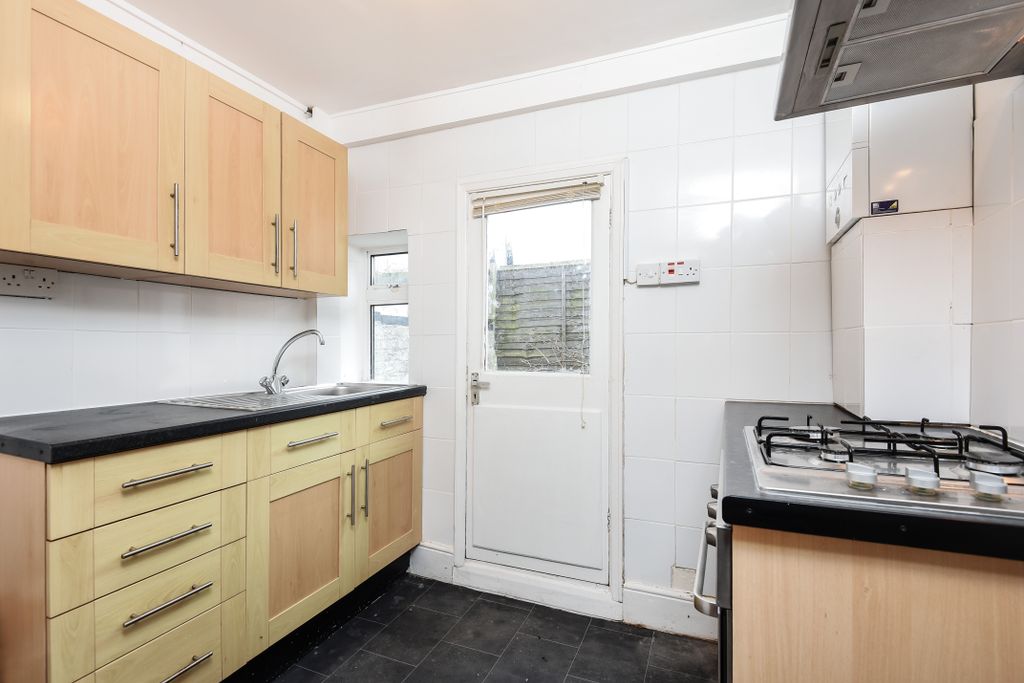 Property photo 2 of 7