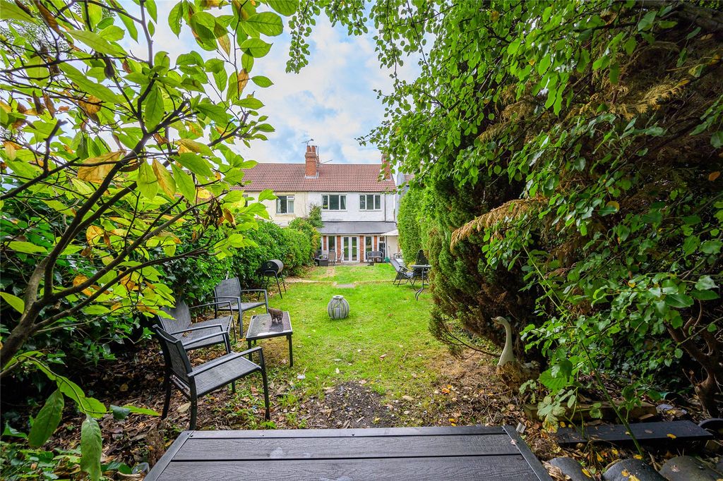 Property photo 3 of 46 Picture No. 05