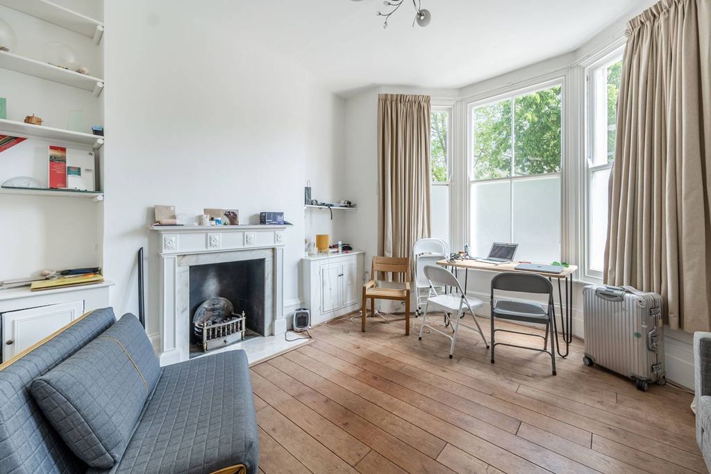 Property photo 1 of 5