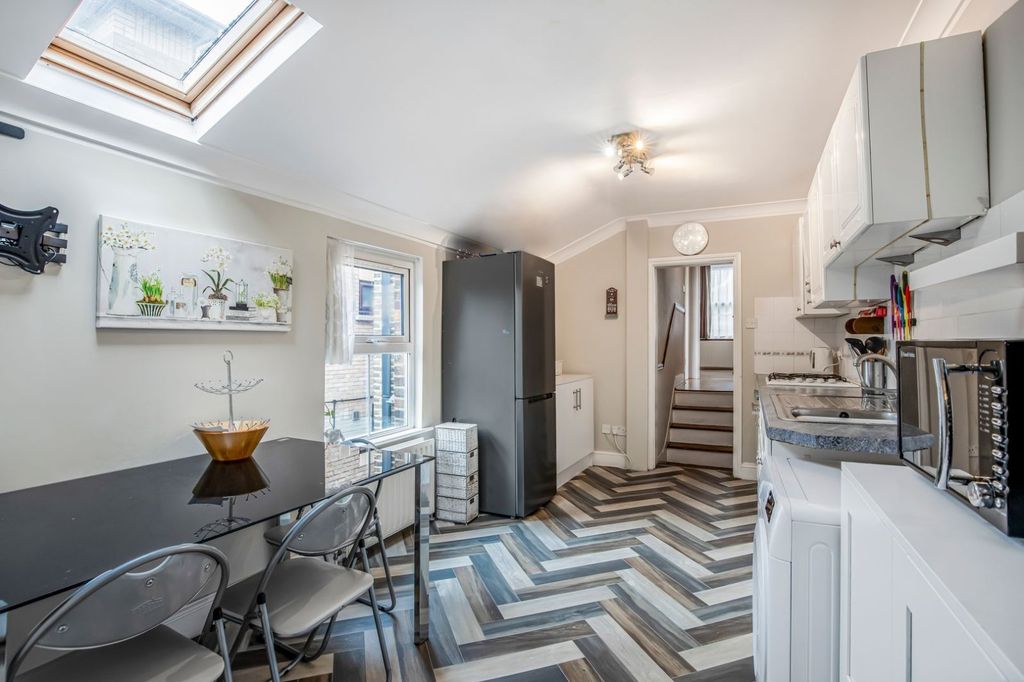 Property photo 2 of 23 Picture No. 07