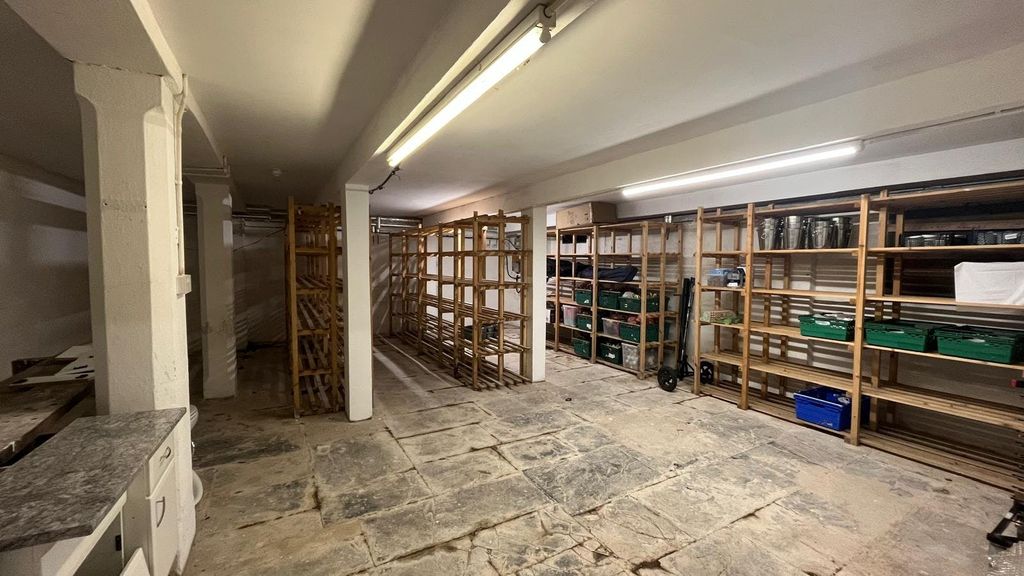 Property photo 2 of 19 2.Jpeg