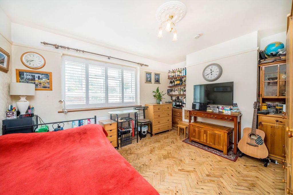 Property photo 2 of 5