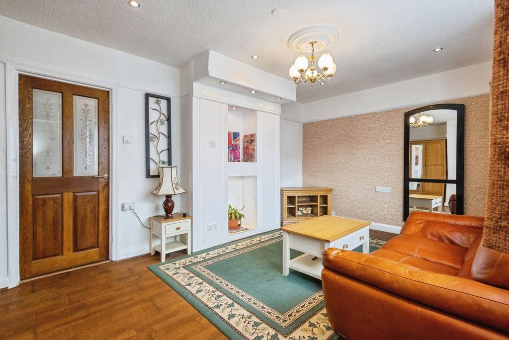 Property photo 2 of 23 Pbox-Img.Jpg