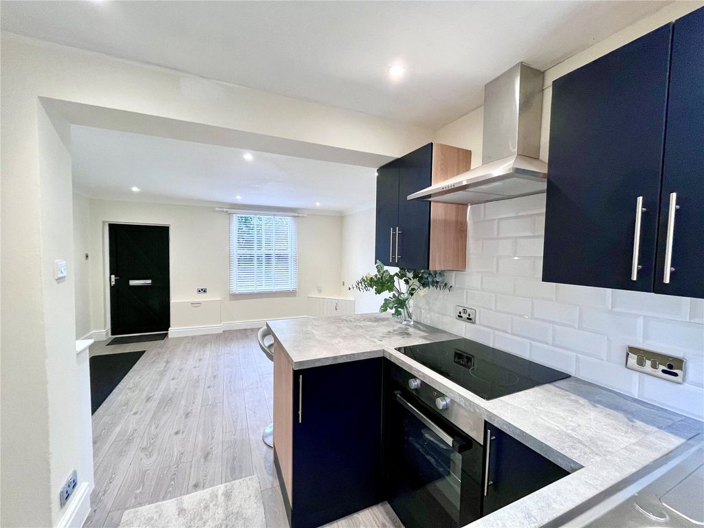 Property photo 3 of 16 Kitchen Area