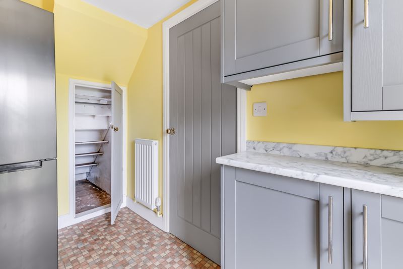 Property photo 3 of 20 Photo 7