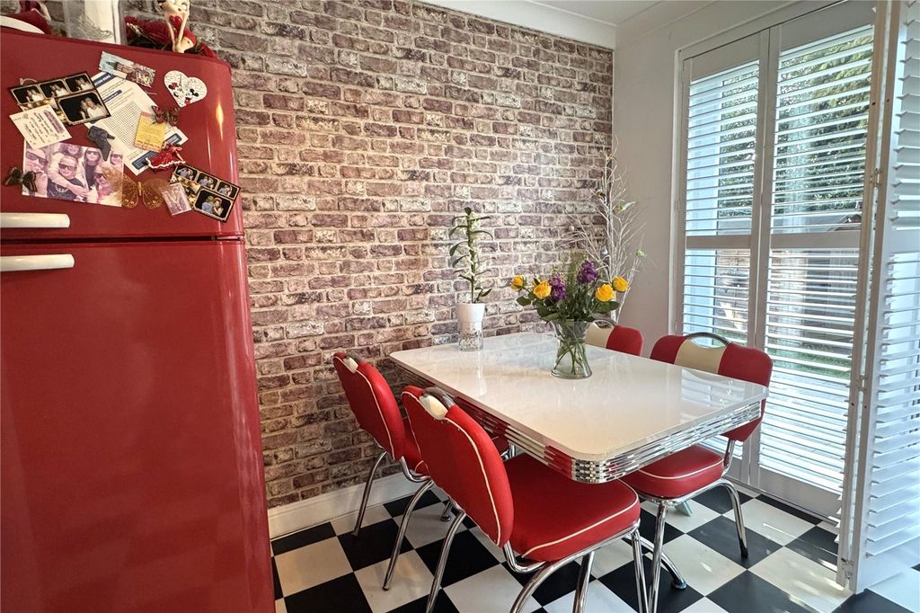 Property photo 3 of 19 Picture No. 08