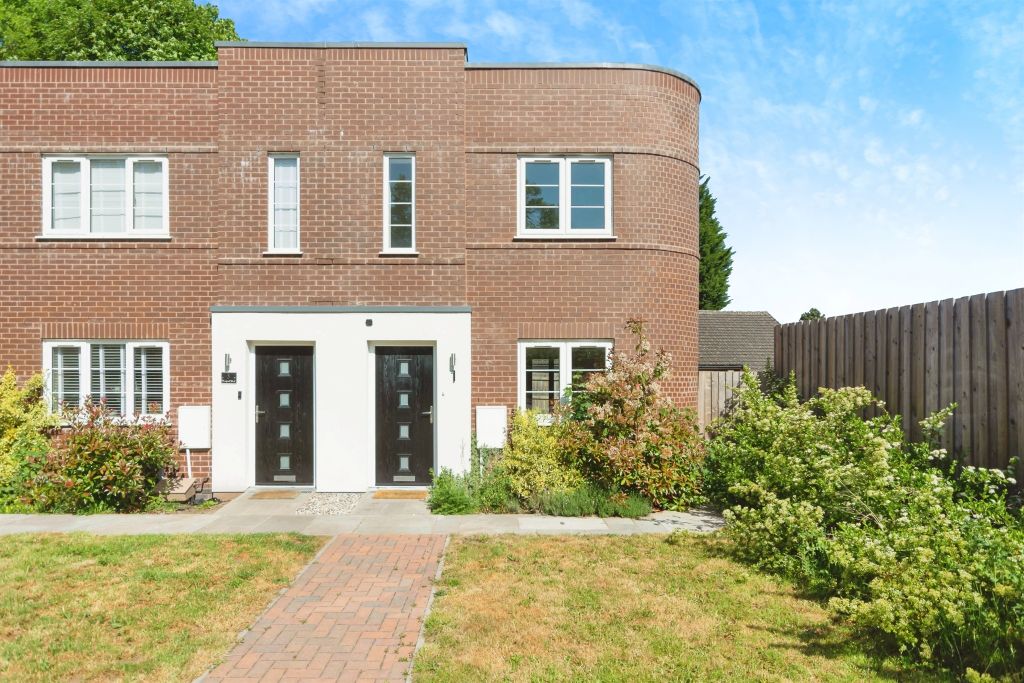 Property photo 2 of 17