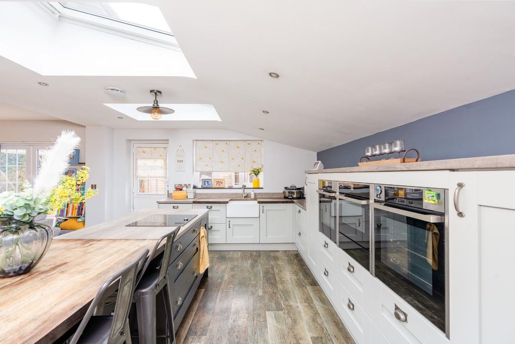 Property photo 1 of 24 Olh04986-Hdr-Edit.Jpg