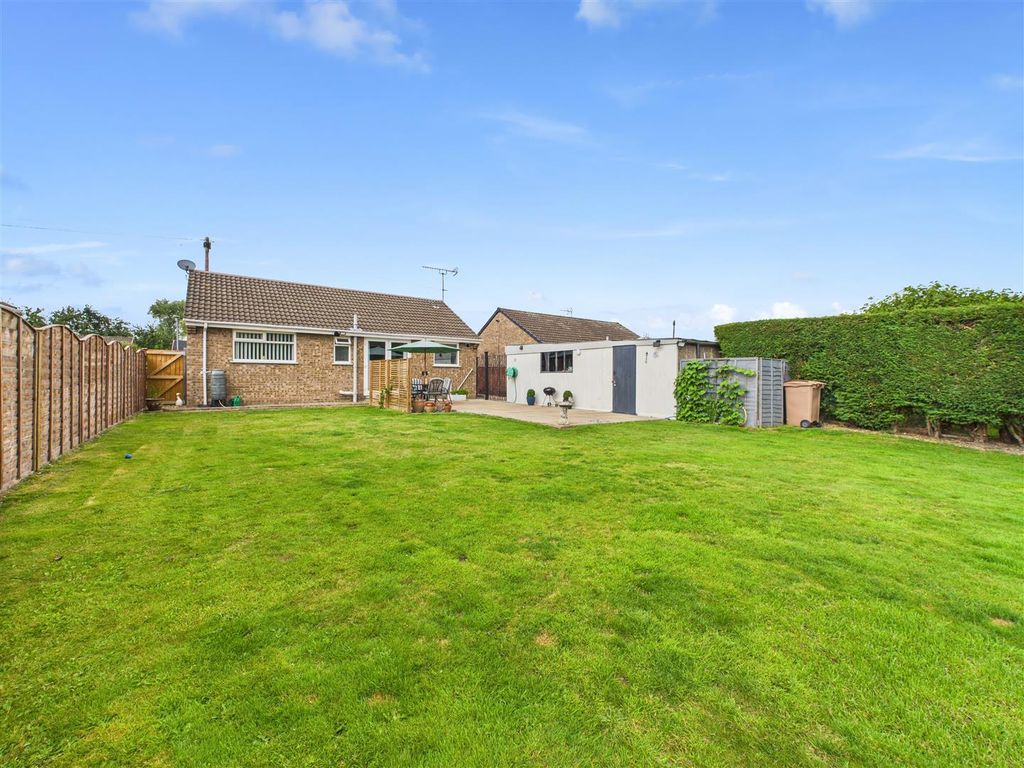 Property photo 3 of 12 Cam03303G0-Pr0173-Still012.Jpg